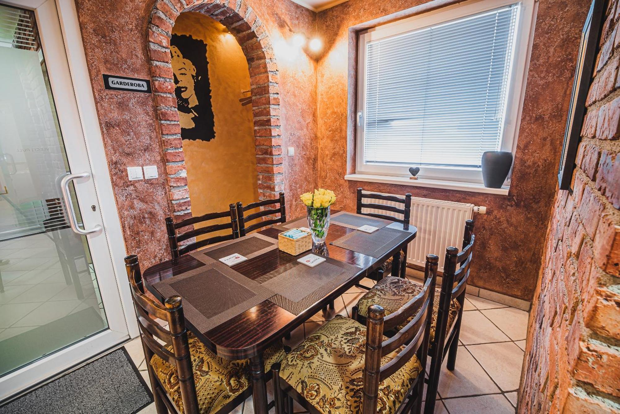 Lux Living Apartments Budic Near Terme Catez Брежице Номер фото