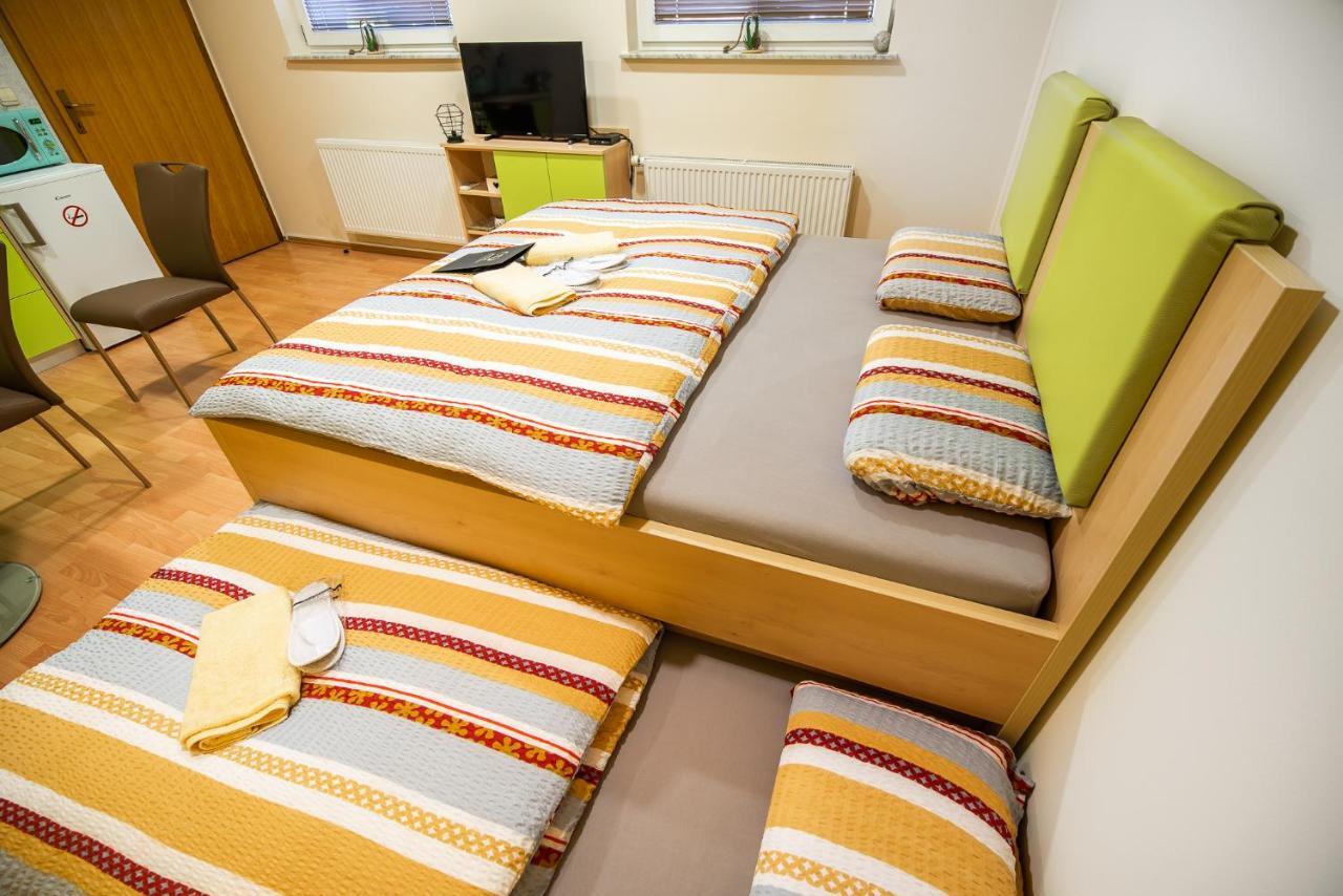 Lux Living Apartments Budic Near Terme Catez Брежице Экстерьер фото